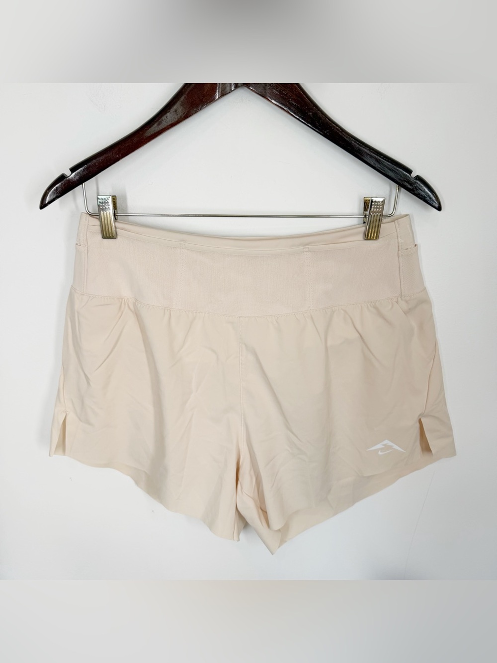 NWT Nike ACG 4” Brief Lined Trail Running Shorts Medium Pockets Cream